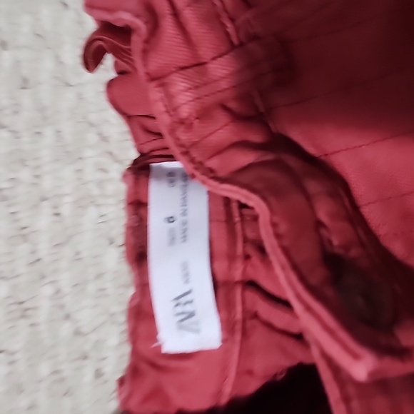 Boys Zara shorts. - Picture 2 of 2